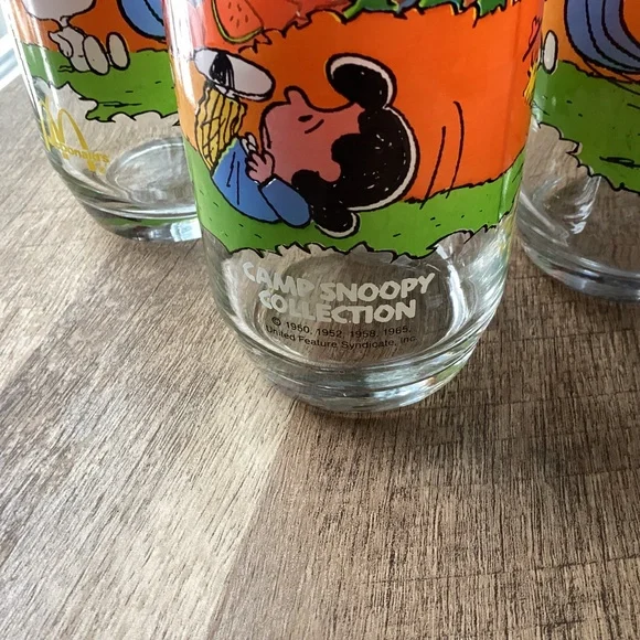 Vintage Charlie Brown Set of 3 Glasses Camp Snoopy Peanuts McDonalds 50s collect - Picture 4 of 10